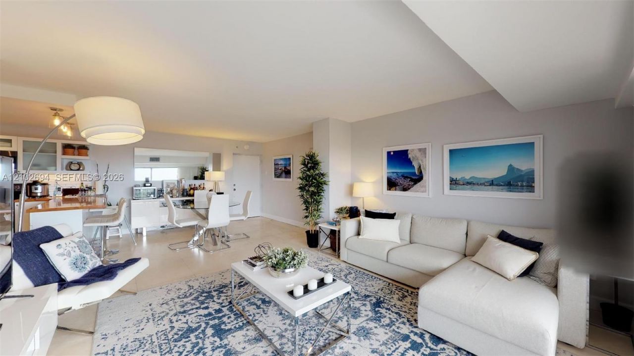 77 Crandon Blvd , Unit 8D, Key Biscayne, FL 33149 Photo