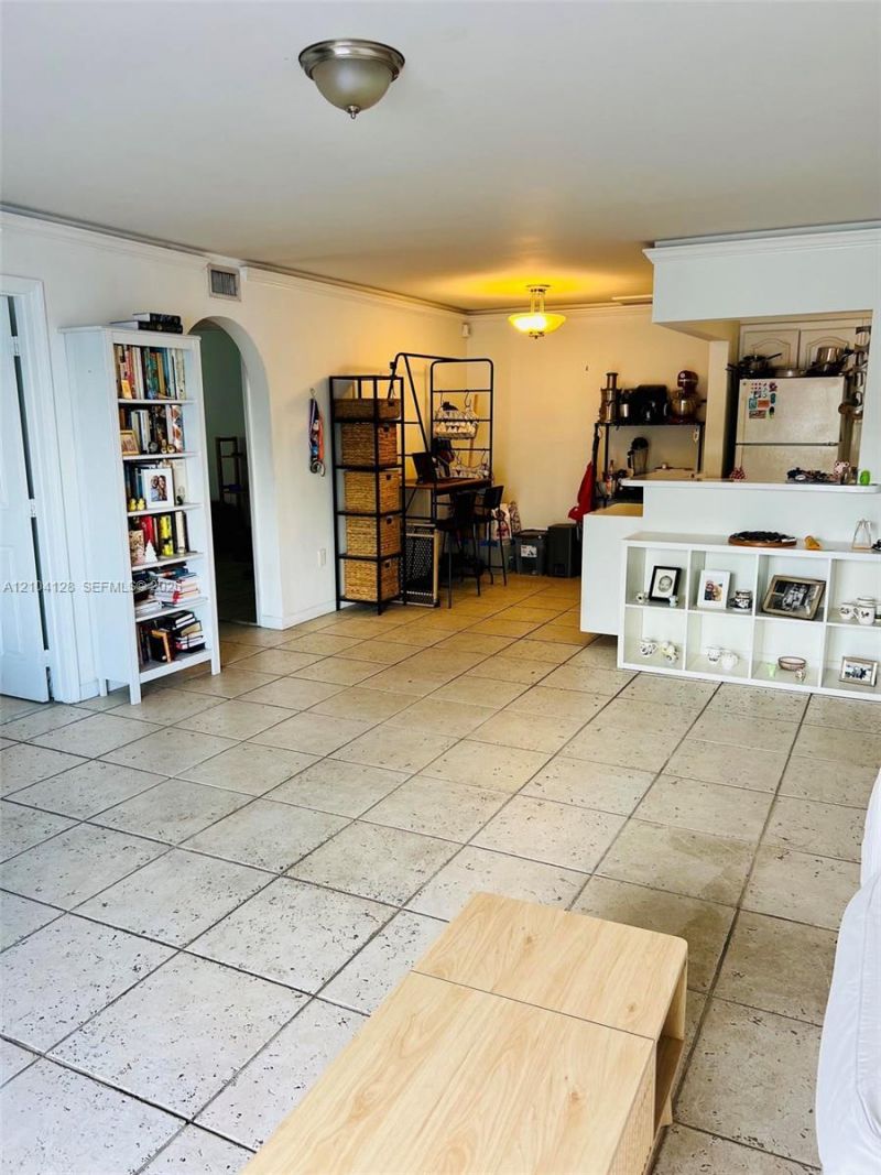 1441 Lincoln Rd , Unit 207, Miami Beach, FL 33139 Photo
