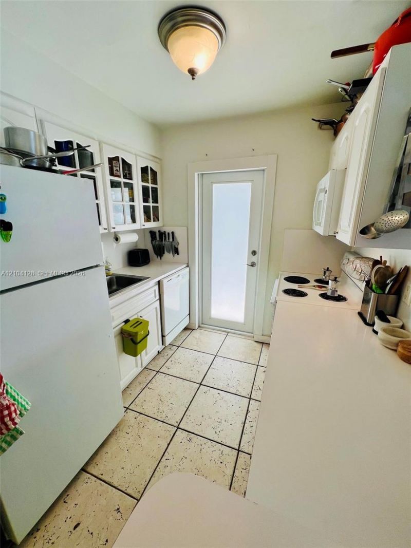 1441 Lincoln Rd , Unit 207, Miami Beach, FL 33139 Photo