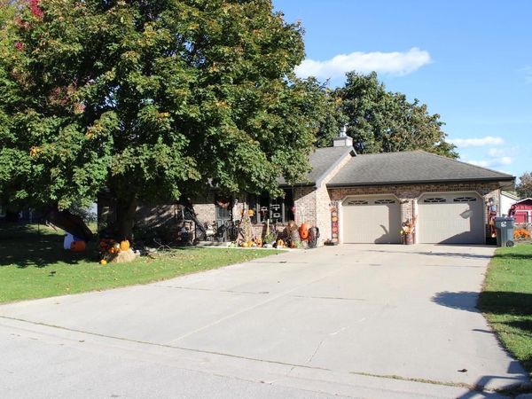 102 S JEFFERSON STREET, Bonduel, WI 54107