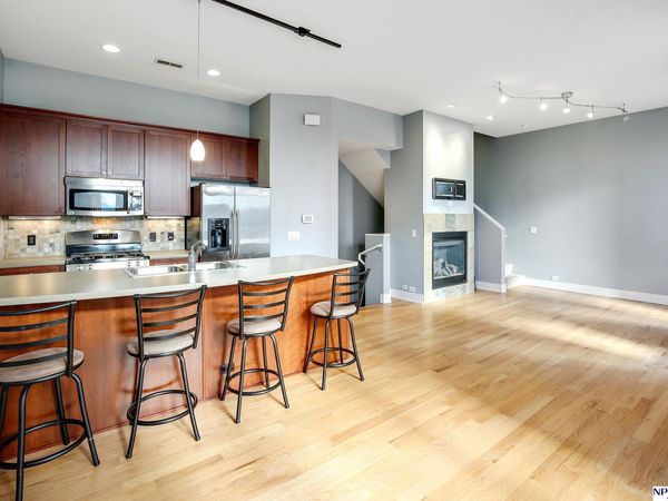 1213 Marcy Plaza, Omaha, NE 68108