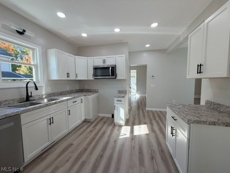 364 E Main Street, Gnadenhutten, OH 44629 Photo 9