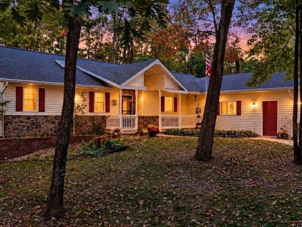 N3120 W SILVER LAKE DRIVE, Waupaca, WI 54981