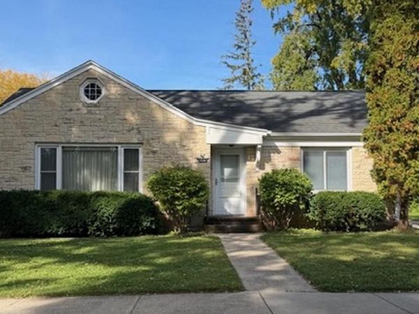 1036 S ROOSEVELT STREET, Green Bay, WI 54301
