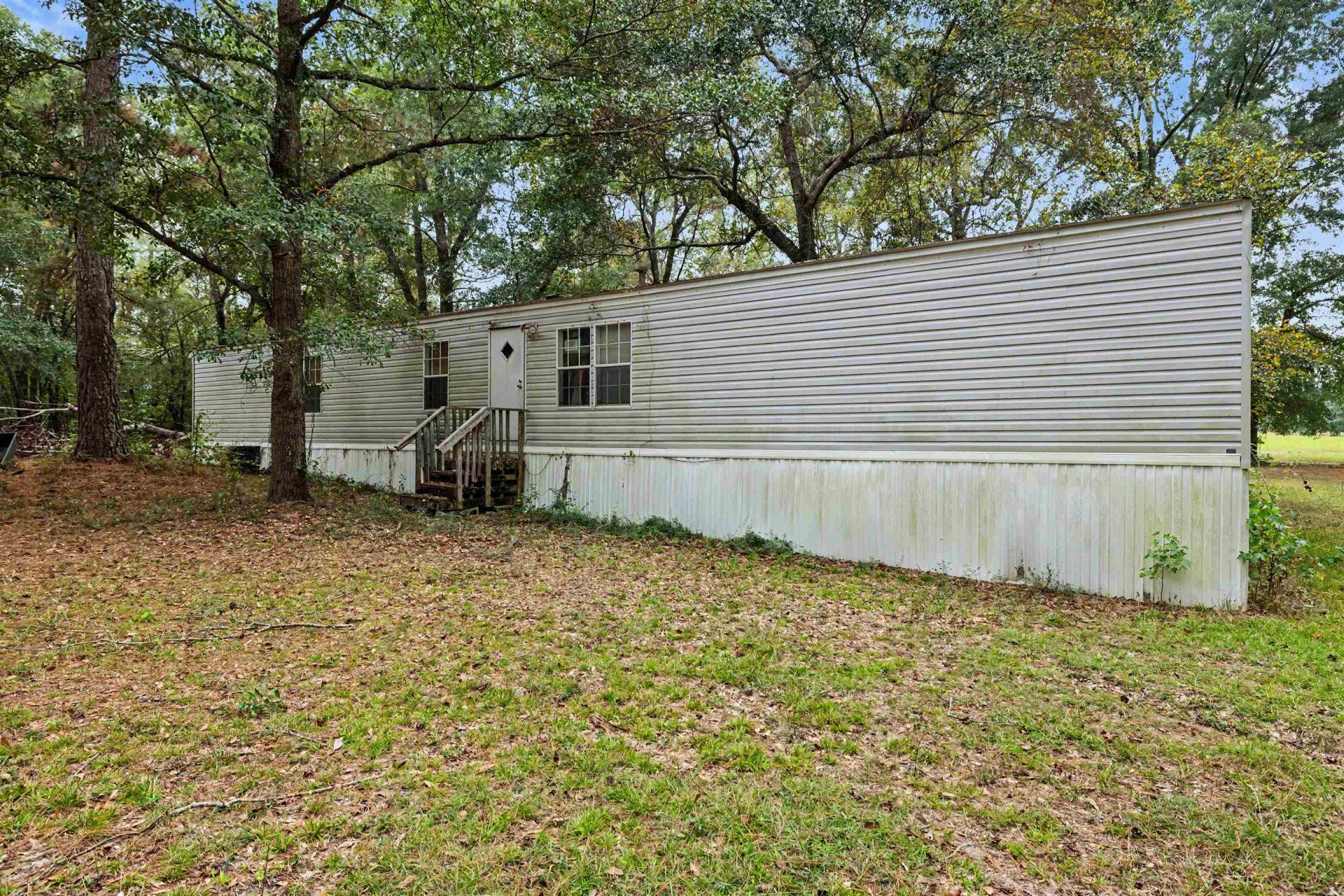 1068 Old River Rd.  Photo 9