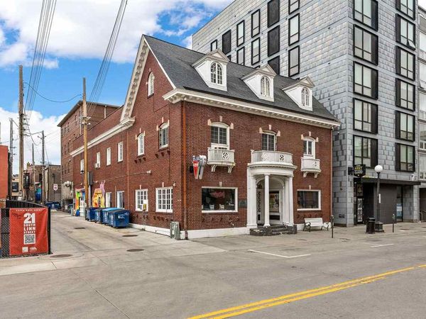 13 S Linn St., Iowa City, IA 52240