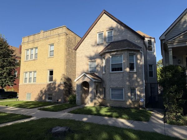 3755 N Christiana Avenue , Unit 2, Chicago, IL 60618