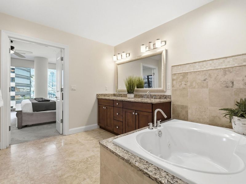 1 Roebling Way, Unit 401, Covington, KY 41011 Photo 22