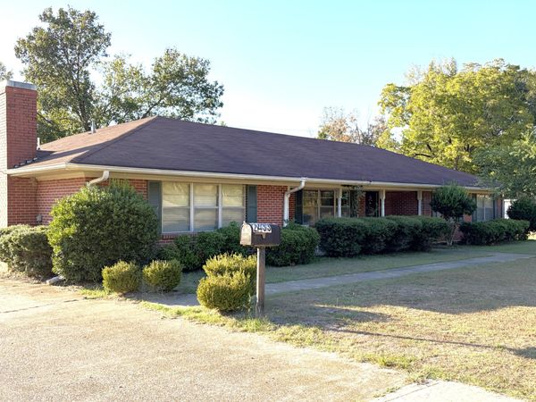 2433 N Veterans Memorial Blvd, Saltillo, MS 38866