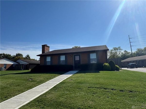 786 Royal Ridge Drive, Unit B, West Carrollton, OH 45449