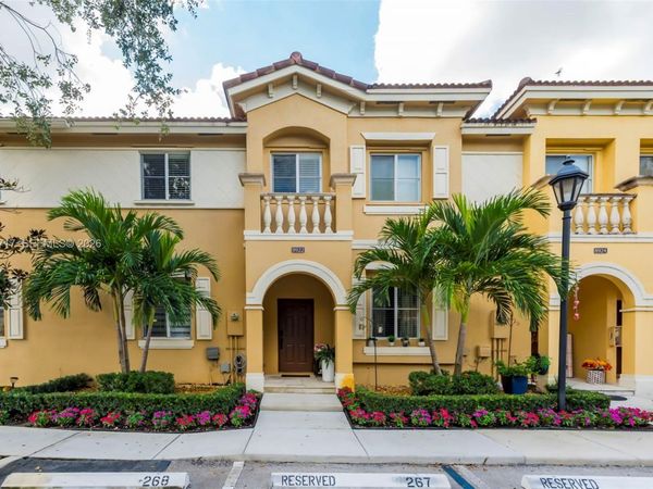 8922 SW 19th St , Miramar, FL 33025