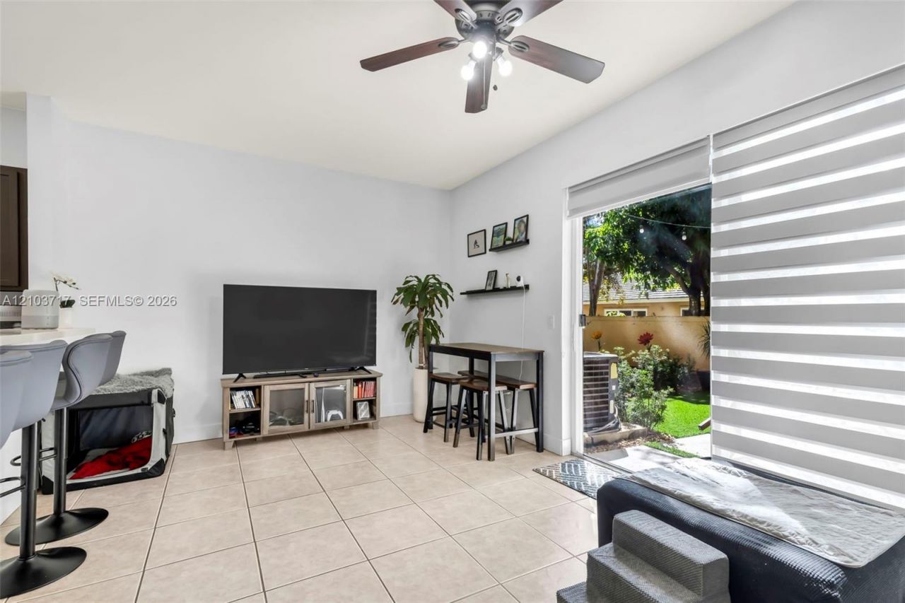 8922 SW 19th St , Miramar, FL 33025 Photo