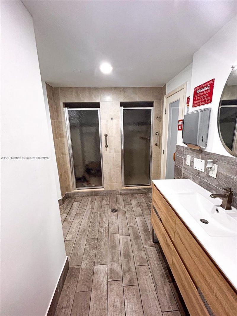 400 Diplomat Pkwy, Unit 601, Hallandale Beach, FL 33009 Photo