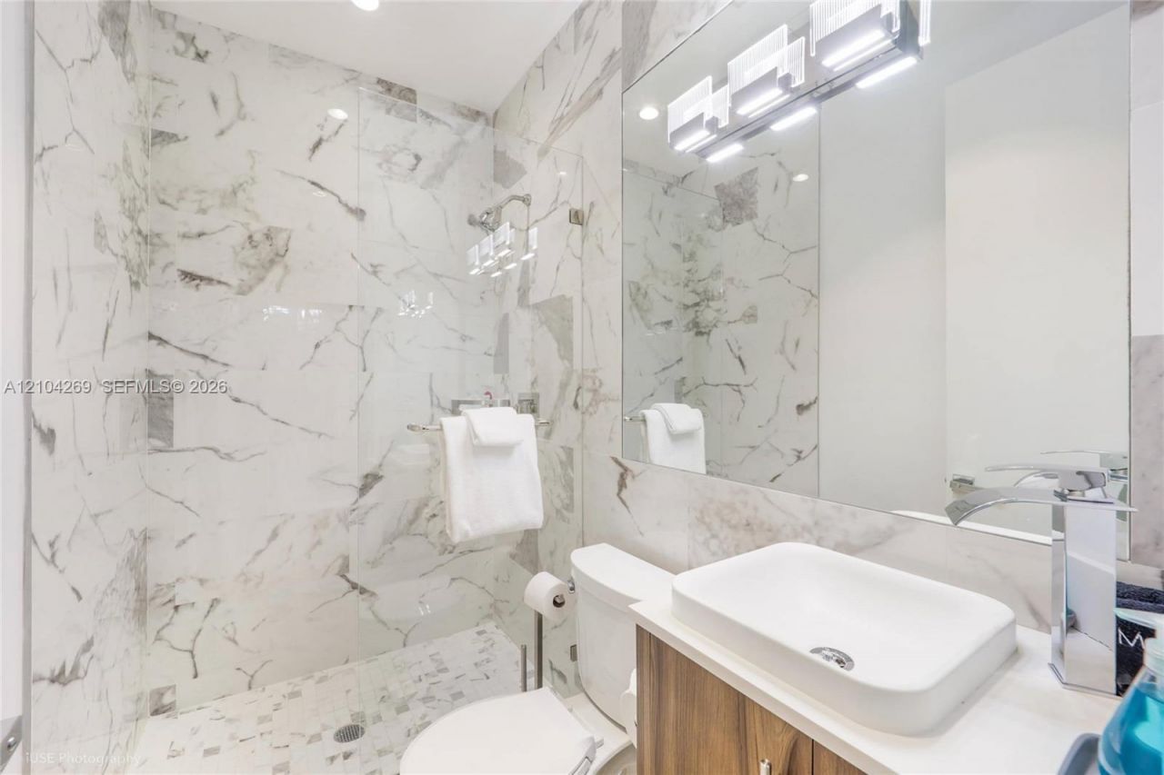 7501 Coquina Dr , North Bay Village, FL 33141 Photo