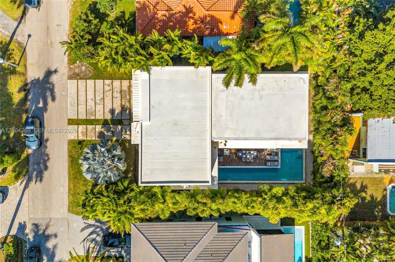 7501 Coquina Dr , North Bay Village, FL 33141 Photo