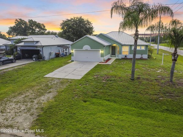 8316 106th Avenue , Vero Beach, FL 32967