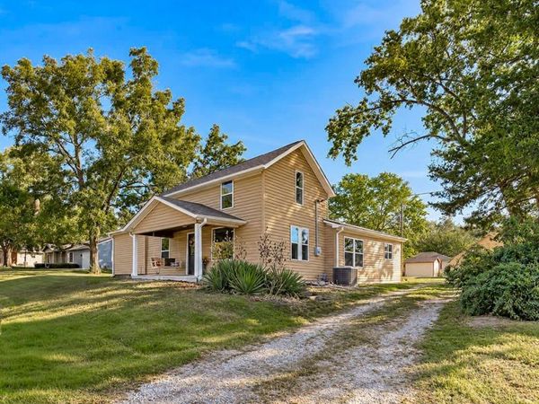 707 N 4th Street, Lacygne, KS 66040