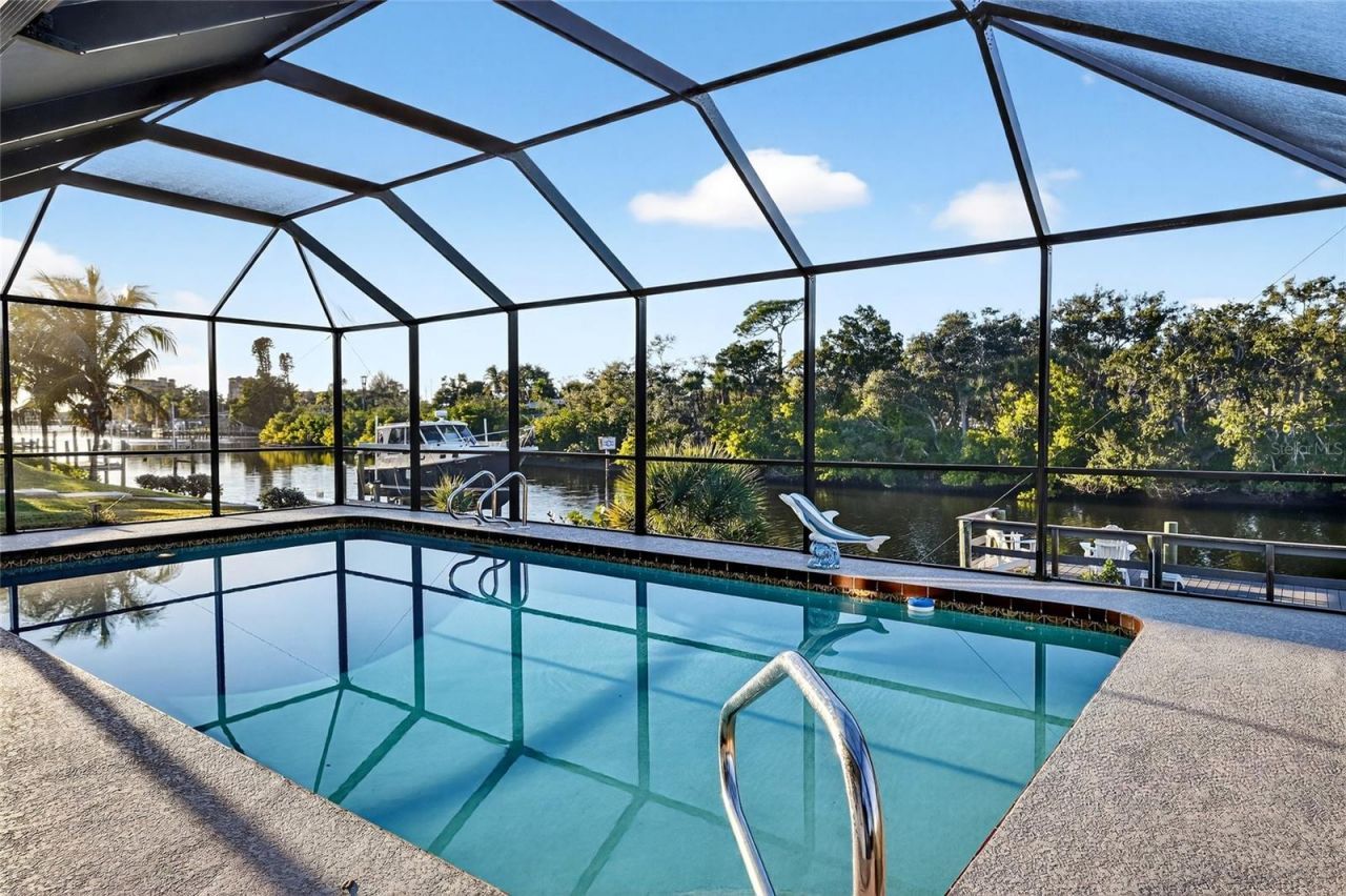 5424 America Drive, Sarasota, FL 34231 Photo