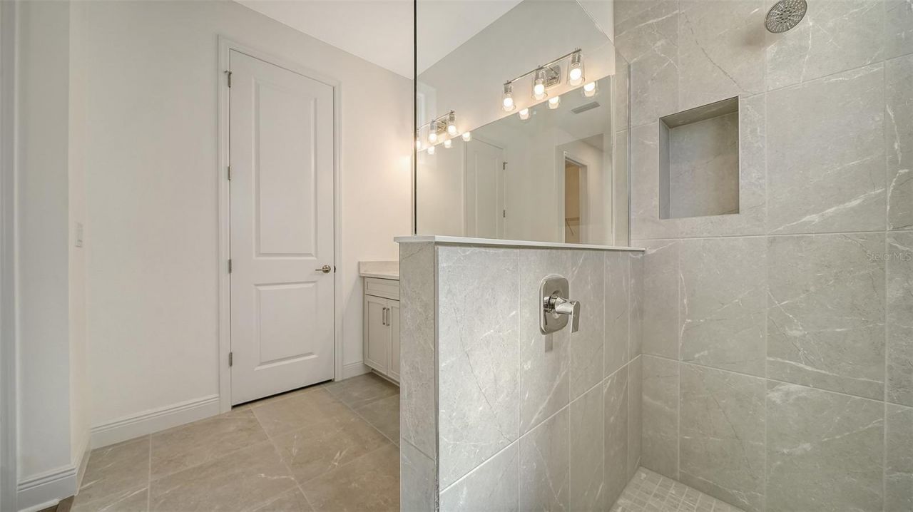 8039 Anthirium Loop, Sarasota, FL 34240 Photo
