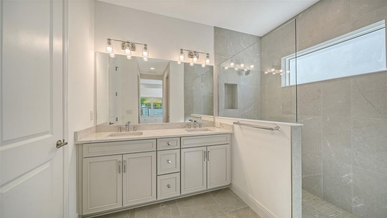 8039 Anthirium Loop, Sarasota, FL 34240 Photo