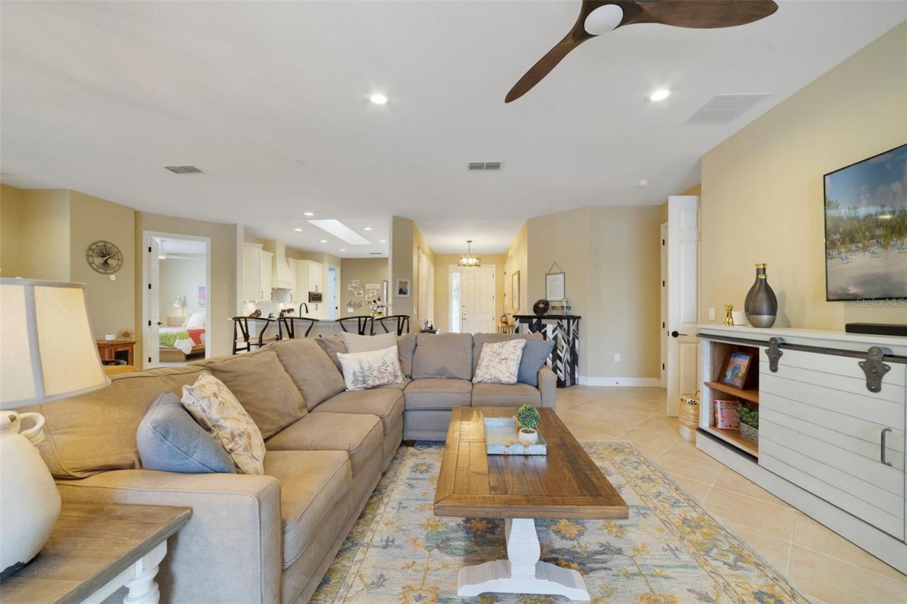 893 Glendora Road S, Poinciana, FL 34759 Photo