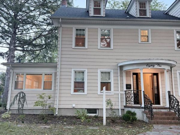 85 Violet Avenue , Floral Park, NY 11001
