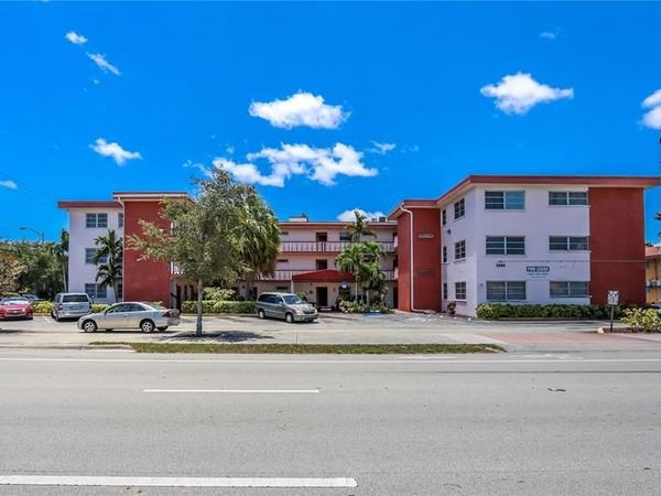 4800 Hollywood Boulevard, Unit 1F, Hollywood, FL 33021