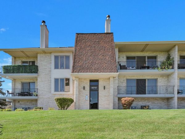 15713 Lake Hills Court , Unit 1N, Orland Park, IL 60462