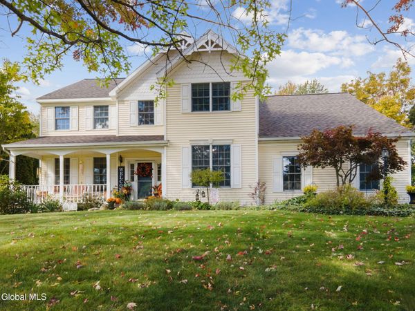 7 Rockrose Way, Malta, NY 12020