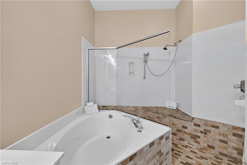 15108 Ports Of Iona Dr, Unit 201, Fort Myers, FL 33908 Photo