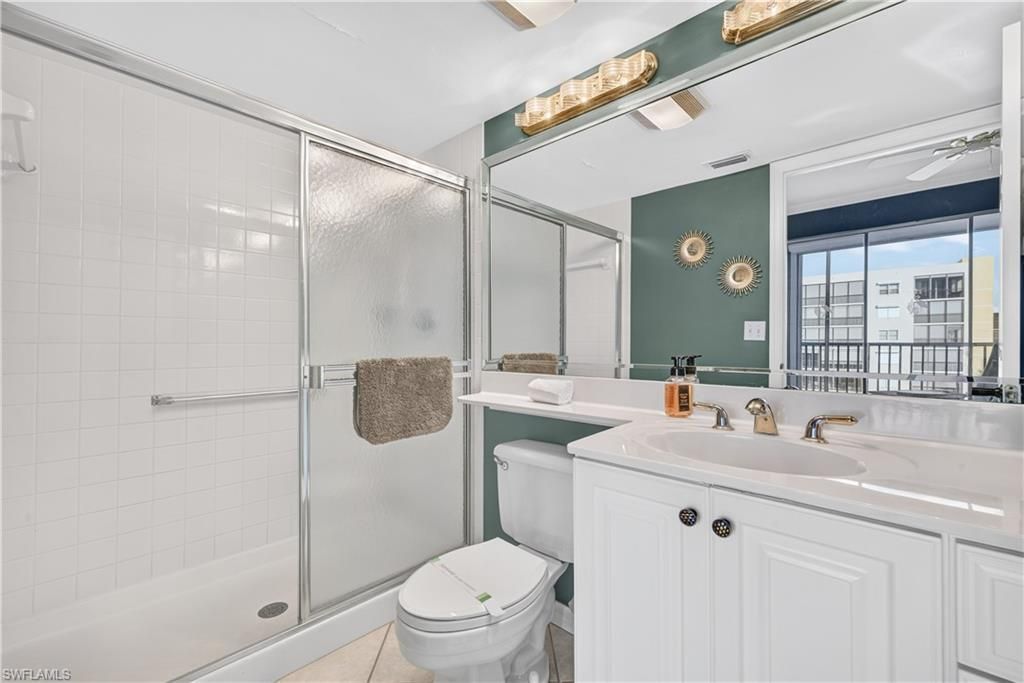 4361 Bay Beach Ln, Unit 424, Fort Myers Beach, FL 33931 Photo