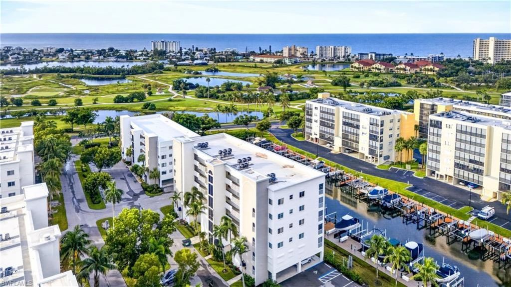 4361 Bay Beach Ln, Unit 424, Fort Myers Beach, FL 33931 Photo