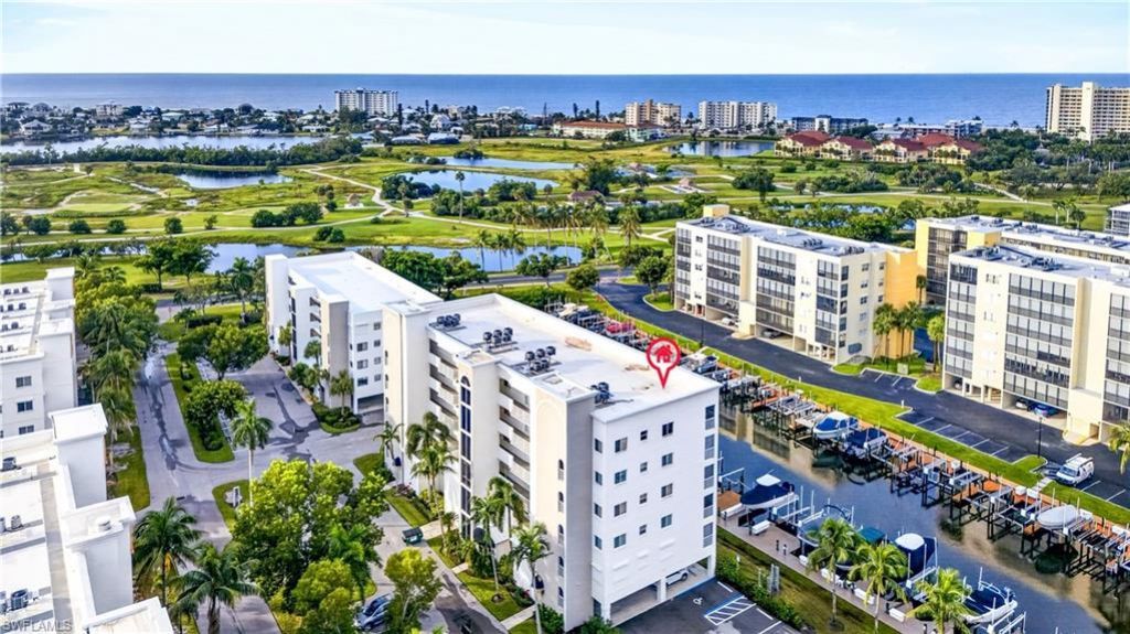4361 Bay Beach Ln, Unit 424, Fort Myers Beach, FL 33931 Photo