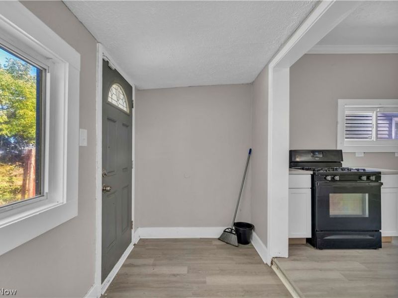 7508 Neville Avenue, Cleveland, OH 44102 Photo 12