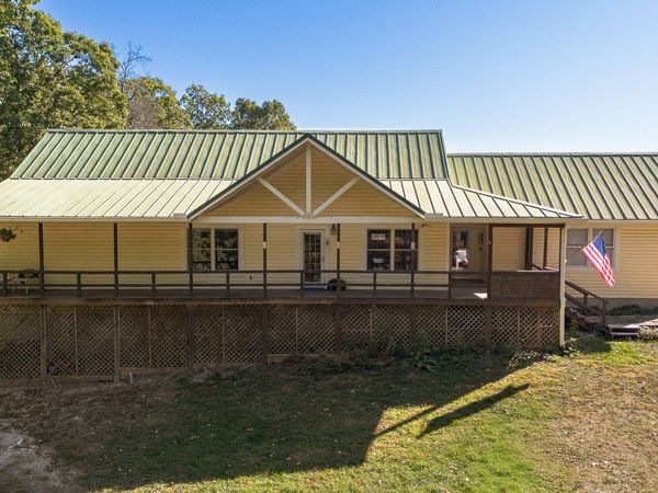 218 Brookside Drive , Seymour, MO 65746