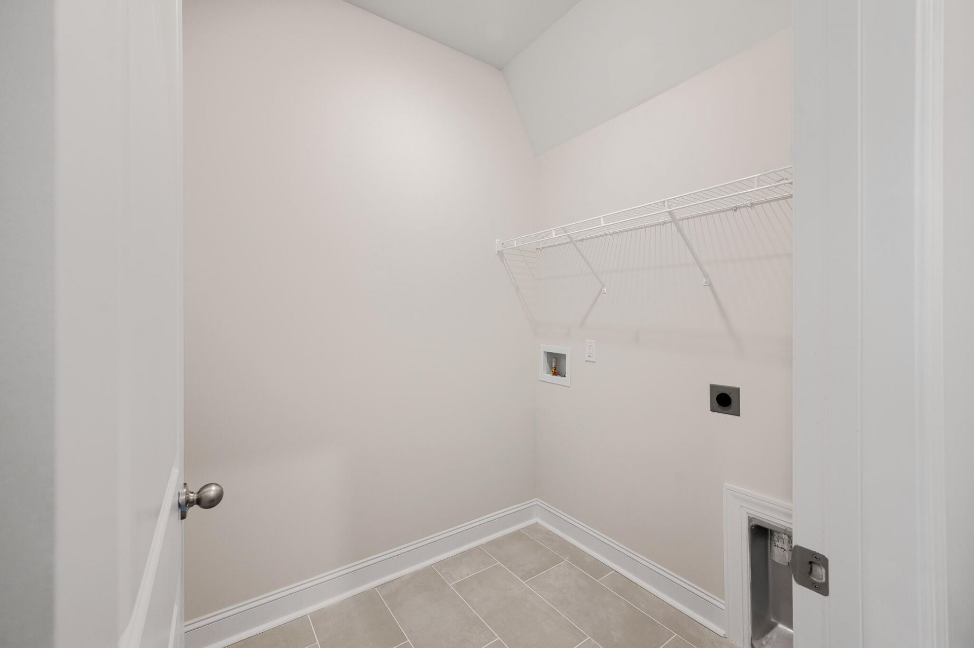 1098 Williams Road Photo 12