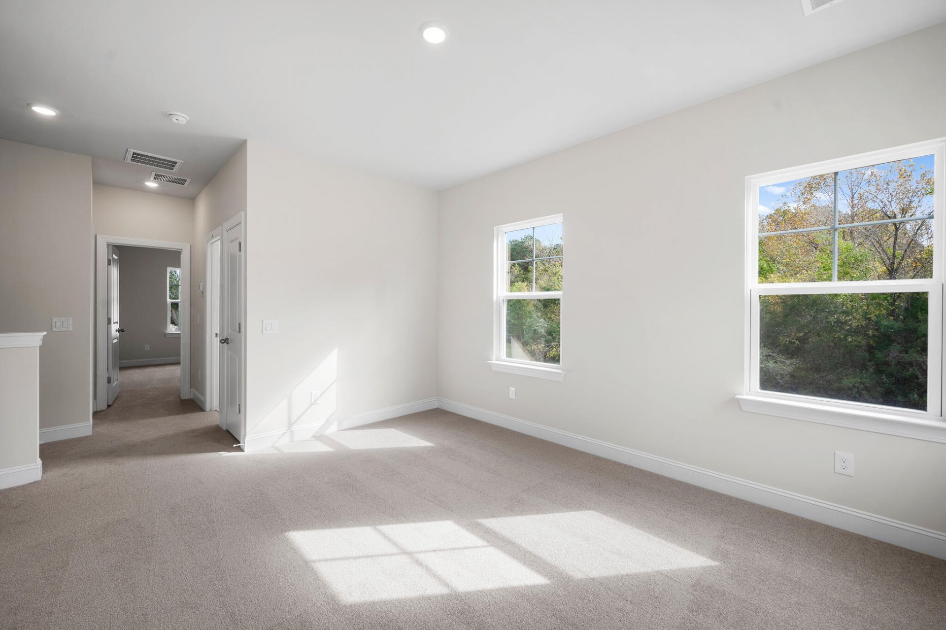 1098 Williams Road Photo 13