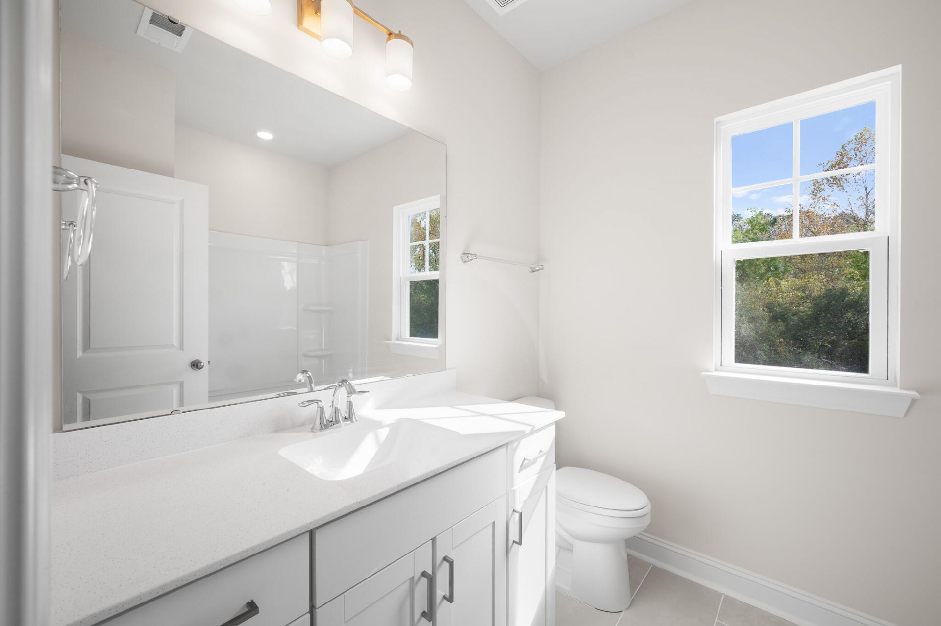 1098 Williams Road Photo 14