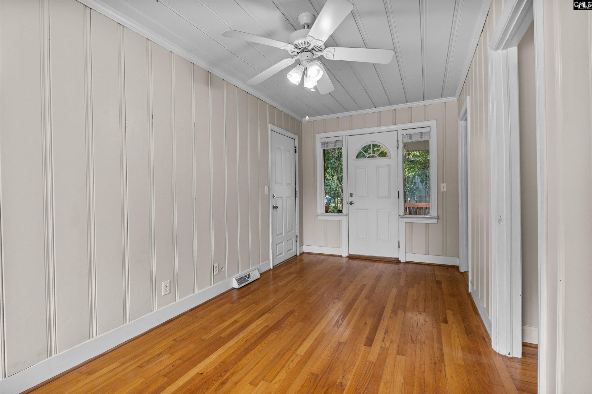 821 Elm Avenue  Photo 10