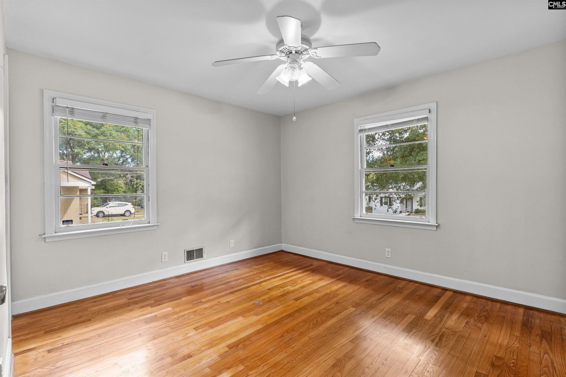 821 Elm Avenue  Photo 14