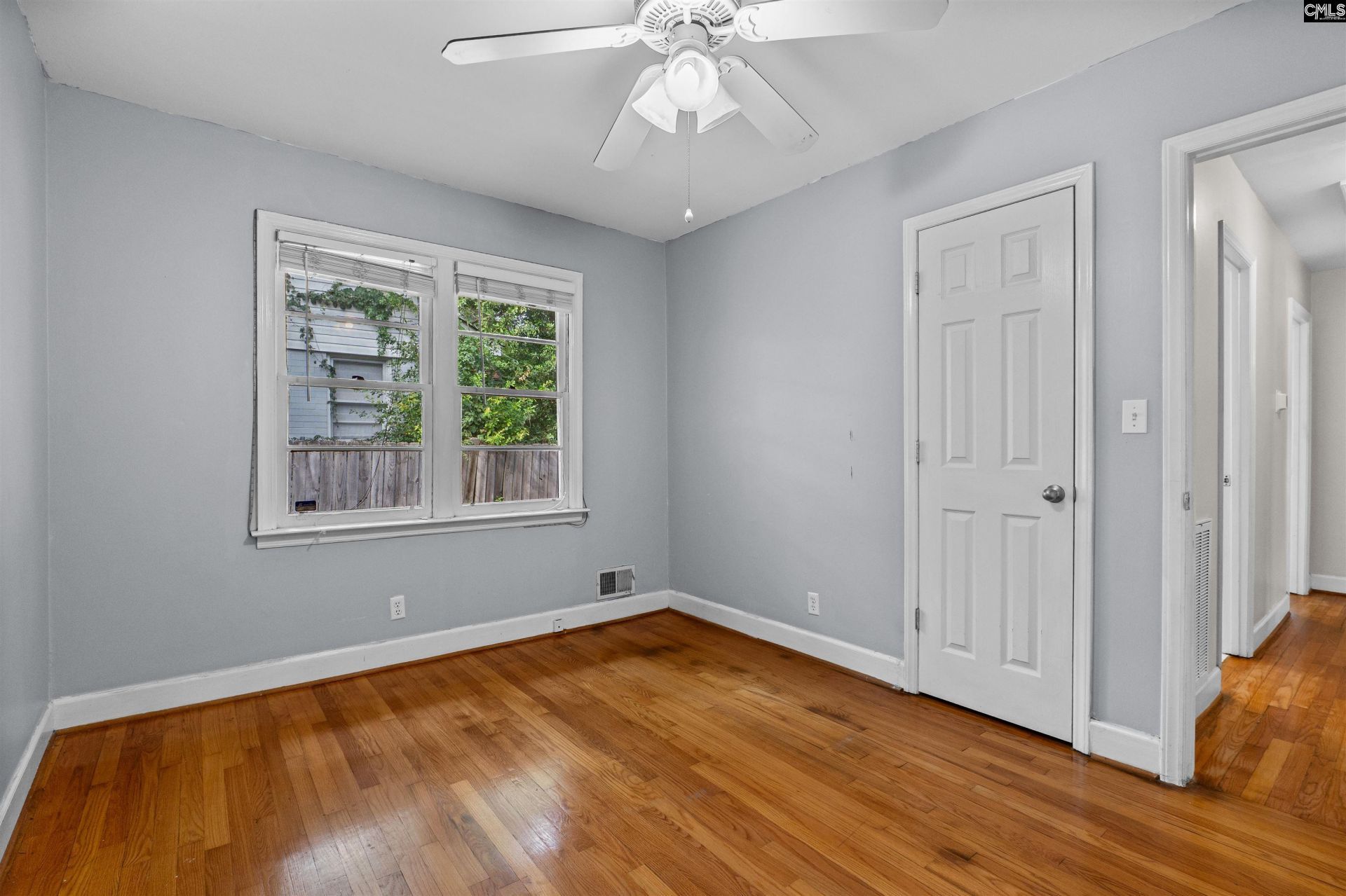 821 Elm Avenue  Photo 18