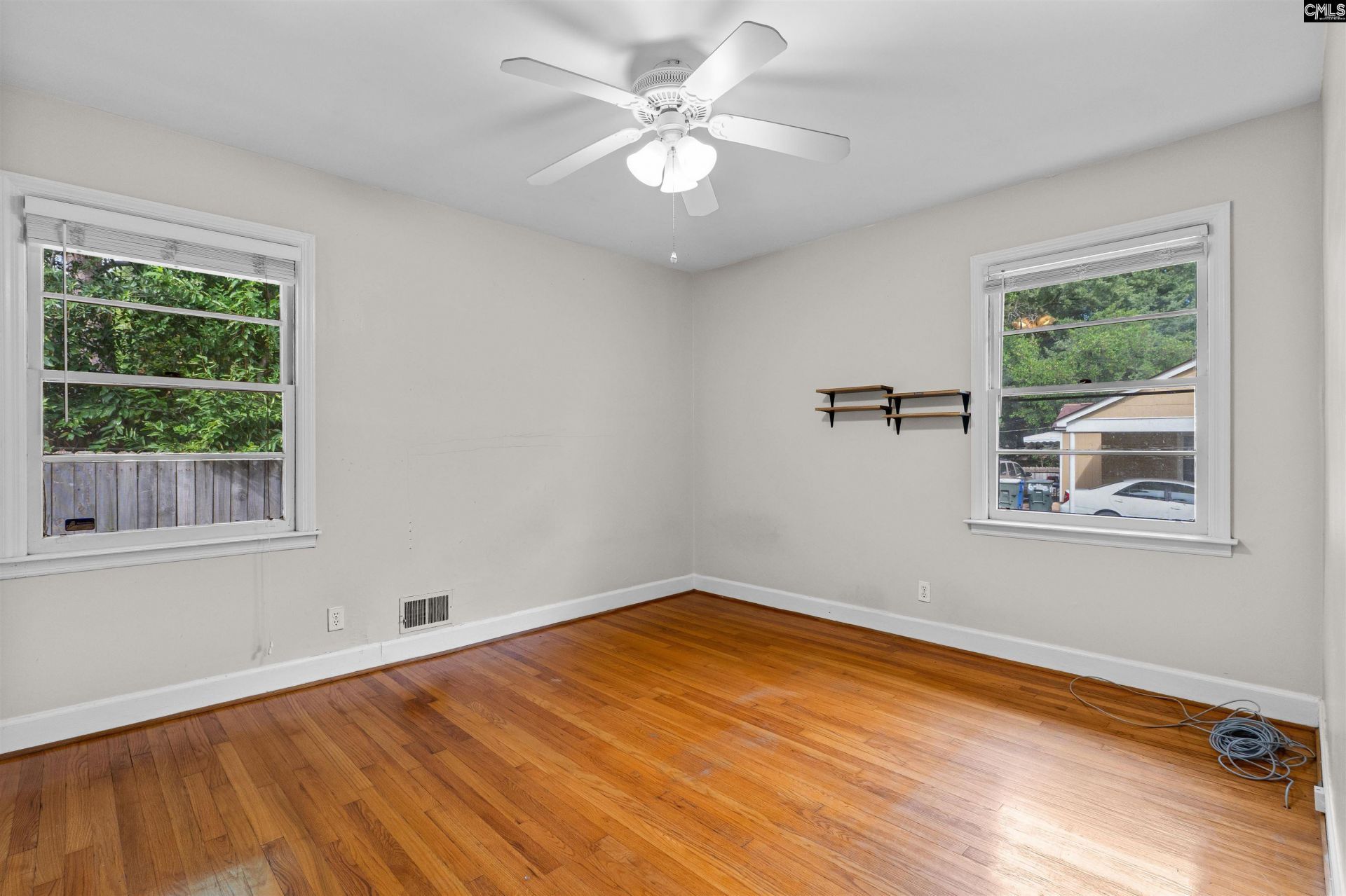 821 Elm Avenue  Photo 20