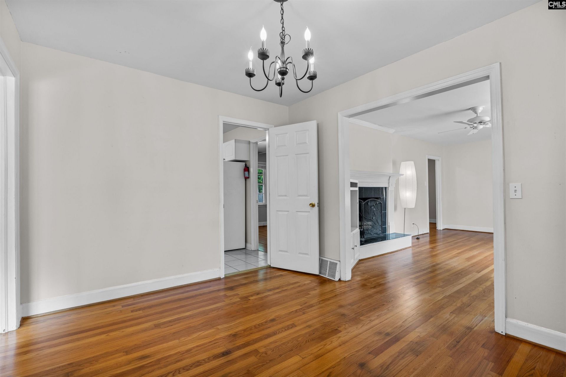 821 Elm Avenue  Photo 7