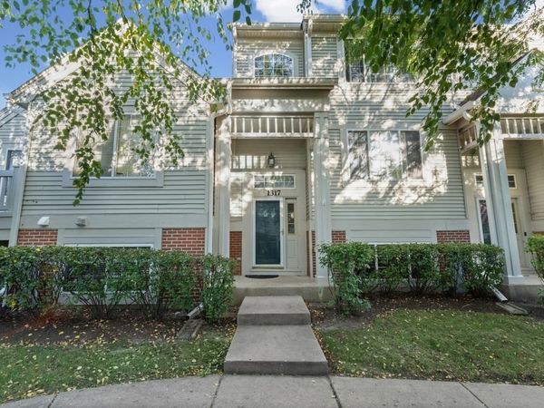 1317 New Haven Drive , Cary, IL 60013