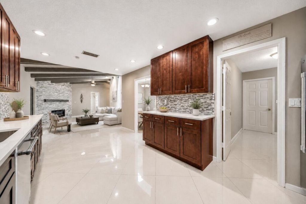 574 Juniper Place, Wellington, FL 33414 Photo