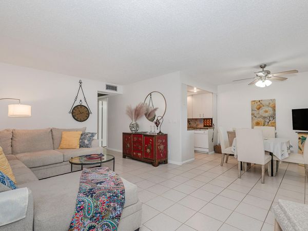 1004 NEWPORT G, Unit 1004, Deerfield Beach, FL 33442