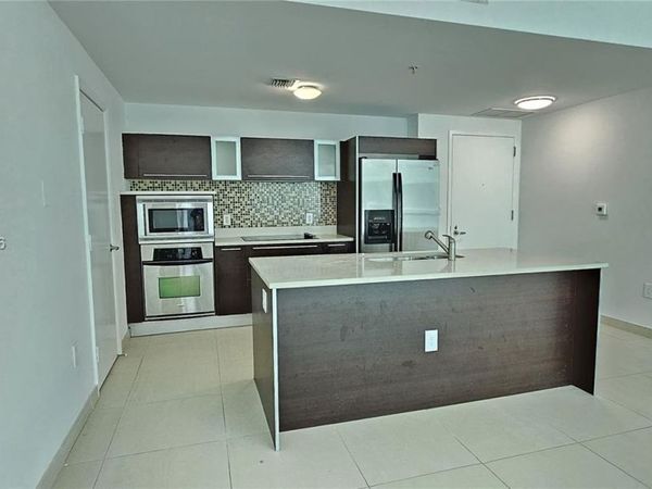 1900 N Bayshore Dr, Unit 3317, Miami, FL 33132