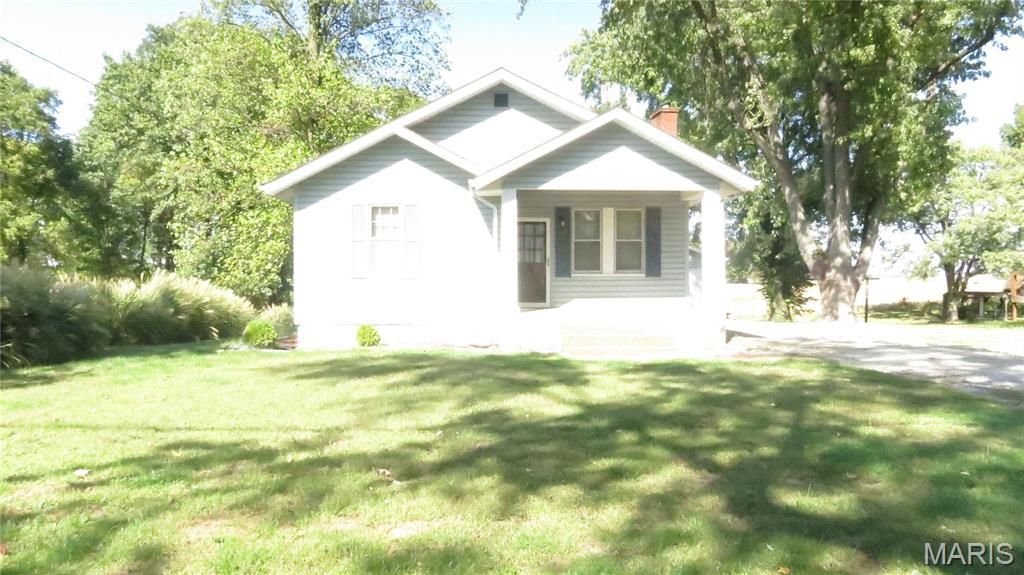 101 W Haven Street, Moro, IL 62067 Main Photo