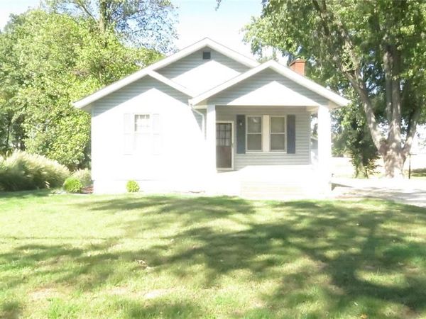 101 W Haven Street , Moro, IL 62067