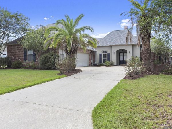 12345 Old Mill Dr, Geismar, LA 70734